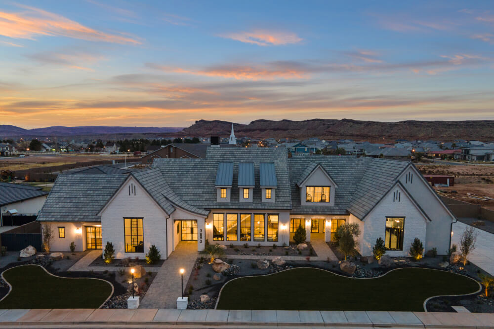 Exterior residential house painters near me — home painters close to me Southern Utah